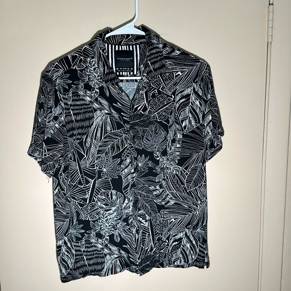 Black and White Plant Print Button Down Shirt